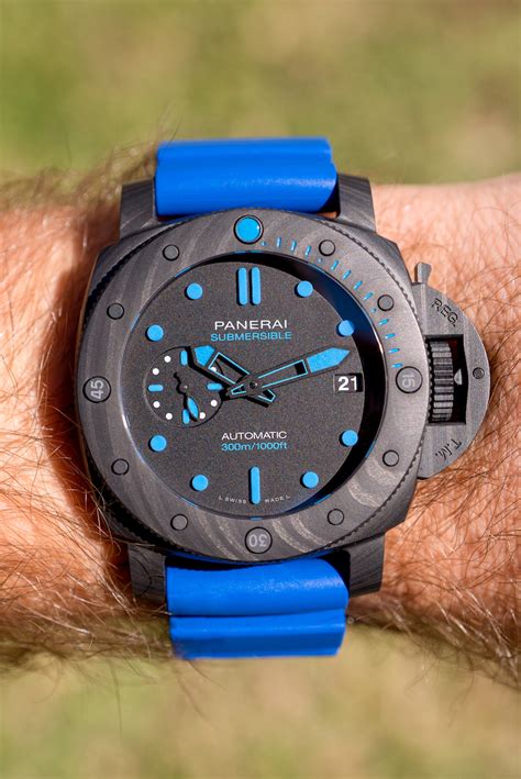 panerai carbotech submersible